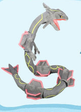 Lade das Bild in den Galerie-Viewer, XXL Rayquaza Plüsch Pokemon (ca. 150cm) kaufen
