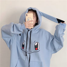 Lade das Bild in den Galerie-Viewer, Toller Pikachu, Glumanda, Schiggy oder Enton Pokemon Oversize Hoodie Pullover kaufen
