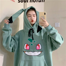 Lade das Bild in den Galerie-Viewer, Toller Pikachu, Glumanda, Schiggy oder Enton Pokemon Oversize Hoodie Pullover kaufen
