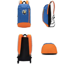 Lade das Bild in den Galerie-Viewer, Leichter Rucksack mit Pokemon Pikachu Motiv in verschiedenen Farben kaufen

