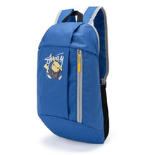 Lade das Bild in den Galerie-Viewer, Leichter Rucksack mit Pokemon Pikachu Motiv in verschiedenen Farben kaufen
