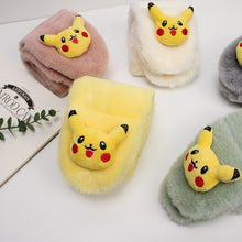 Lade das Bild in den Galerie-Viewer, Pokemon Pikachu Flauschiger Winterschal für Kinder kaufen
