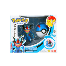 Lade das Bild in den Galerie-Viewer, Quajutsu Greninja Spielzeug Figur mit Pokeball kaufen
