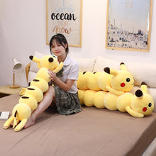 Lade das Bild in den Galerie-Viewer, Riesiger Pikachu Kuschelwurm Stofftier kaufen
