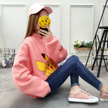 Lade das Bild in den Galerie-Viewer, Stylisher Pokemon Pikachu Sweater Überlänge kaufen
