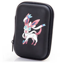 Lade das Bild in den Galerie-Viewer, Schutz- und Sammel Tasche für Pokemon Karten (50 Stk.) kaufen
