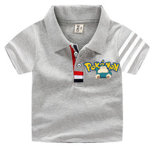 Lade das Bild in den Galerie-Viewer, Pokemon Polo Shirts für Kinder mit vielen verschiedenen Motiven für den Sommer kaufen
