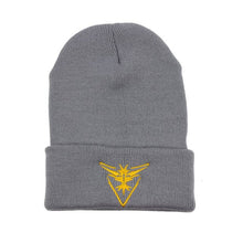Lade das Bild in den Galerie-Viewer, Pokemon Beanie Mütze Herbst / Winter mit Pikachu Motiv verschiedene Farben kaufen
