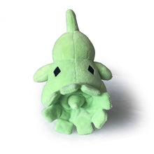 Lade das Bild in den Galerie-Viewer, Larvitar Plüsch Pokemon (ca. 22cm) kaufen
