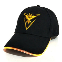 Lade das Bild in den Galerie-Viewer, LED Pokemon Go Cap - Leuchtet im dunkeln! kaufen
