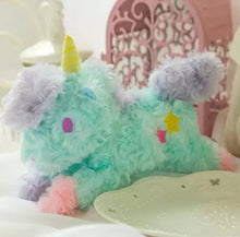Lade das Bild in den Galerie-Viewer, Farbenfrohe Kuschel Wuschel Einhorn Stofftiere kaufen
