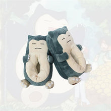 Lade das Bild in den Galerie-Viewer, Relaxo / Snorlax Kuschel Hausschuhe Slipper kaufen
