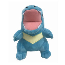 Lade das Bild in den Galerie-Viewer, Totodile Kuscheltier Pokemon (ca. 16cm) kaufen
