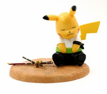 Lade das Bild in den Galerie-Viewer, Pikachu Figuren (2 Motive) kaufen
